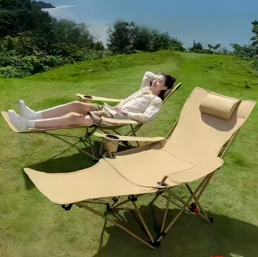 Klappbare Relaxliege mit Verstellung